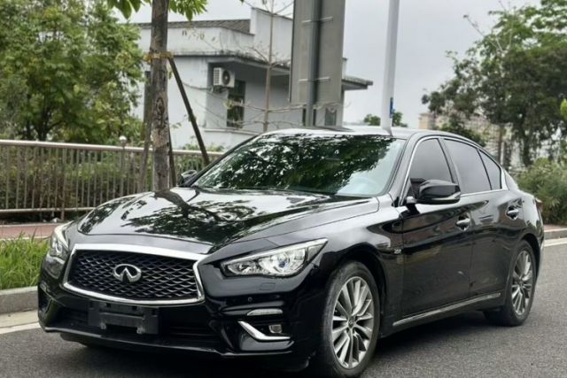 Ojetý Infiniti Q50L 2018 2.0T Enjoyment Version China VI Standard