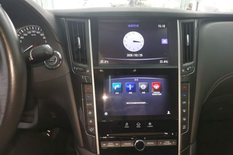 Used Infiniti Q50L 2018 2.0T Comfort Edition China VI Standard Audio And AC Panel