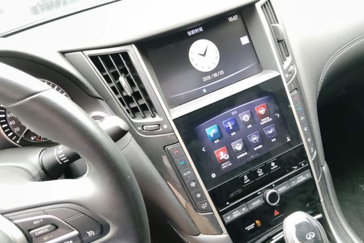 Used Infiniti Q50L 2018 2.0T Comfort Edition China VI Standard Audio And AC Panel