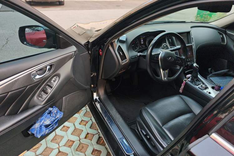 Used Infiniti Q50L 2018 2.0T Enjoyment Version China V Standard Driver Seat