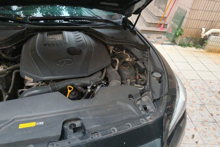 Used Infiniti Q50L 2018 2.0T Comfort Edition China V Standard Engine Bay Left