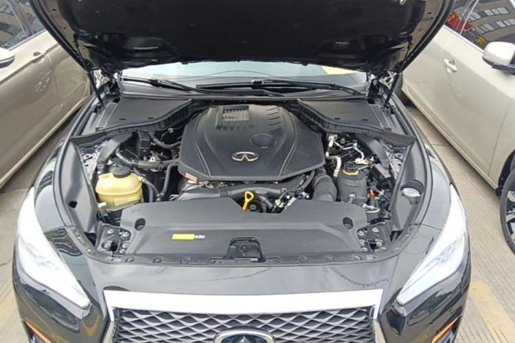 Used Infiniti Q50L 2018 2.0T Comfort Edition China V Standard Engine Bay