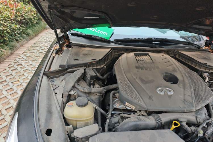 Used Infiniti Q50L 2018 2.0T Enjoyment Version China V Standard Engine Bay Right
