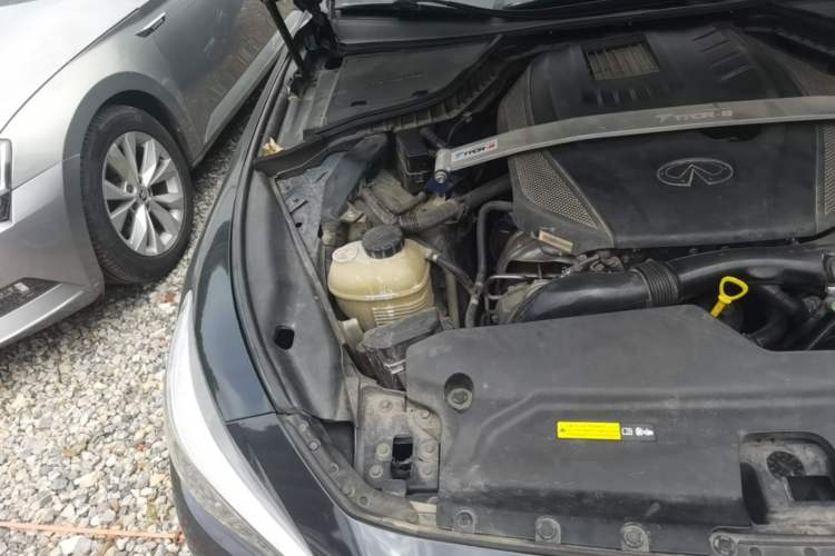 Used Infiniti Q50L 2018 2.0T Enjoyment Version China V Standard Engine Bay Right