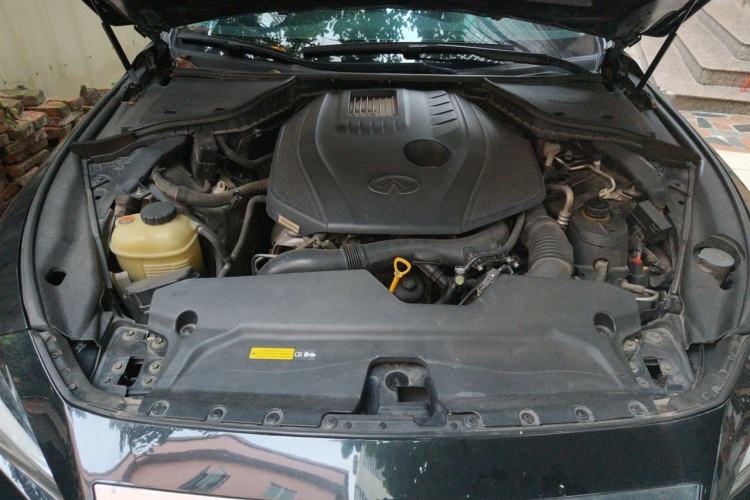 Used Infiniti Q50L 2018 2.0T Comfort Edition China V Standard Engine Bay