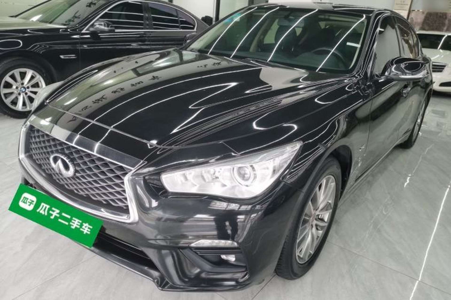 Used Infiniti Q50L 2018 2.0T Comfort Edition China VI Standard Front Left 45 Deg