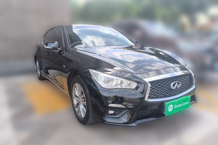Used Infiniti Q50L 2018 2.0T Comfort Edition China VI Standard Front Right 45 Deg