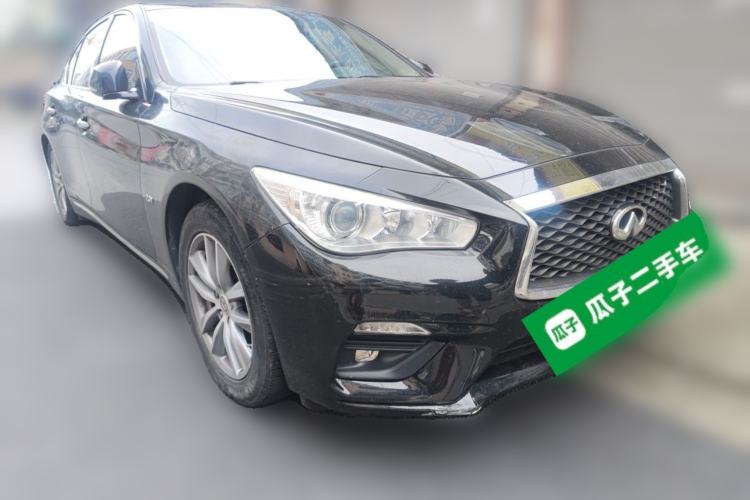Used Infiniti Q50L 2018 2.0T Comfort Edition China VI Standard Front Right 45 Deg