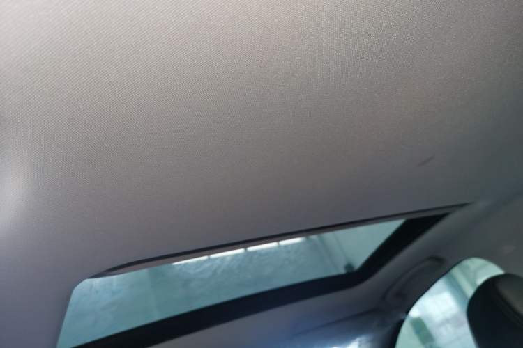 Used Infiniti Q50L 2018 2.0T Comfort Edition China VI Standard Headliner