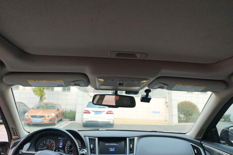 Used Infiniti Q50L 2018 2.0T Enjoyment Version China V Standard Headliner
