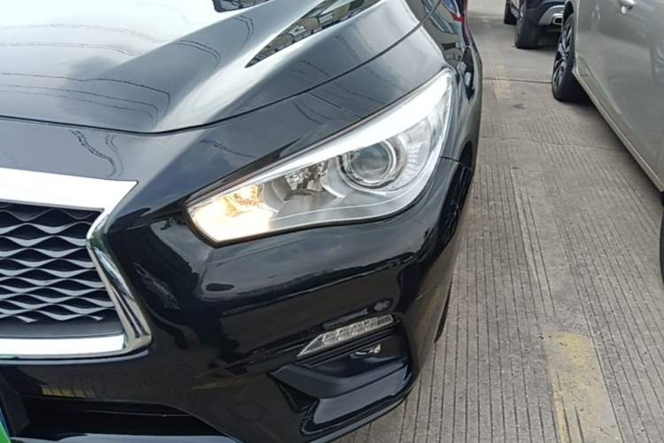 Used Infiniti Q50L 2018 2.0T Comfort Edition China V Standard Left Front Headlight