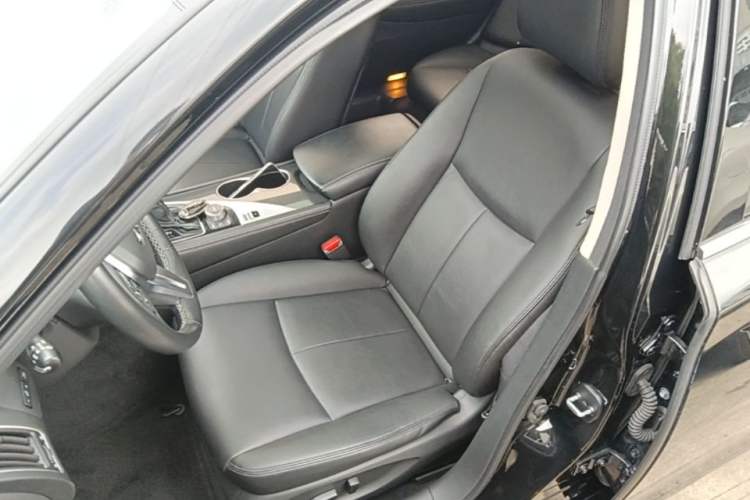 Used Infiniti Q50L 2018 2.0T Comfort Edition China V Standard Left Front Seat