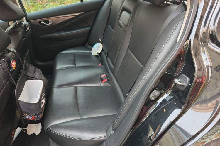 Used Infiniti Q50L 2018 2.0T Enjoyment Version China V Standard Left Rear Seat
