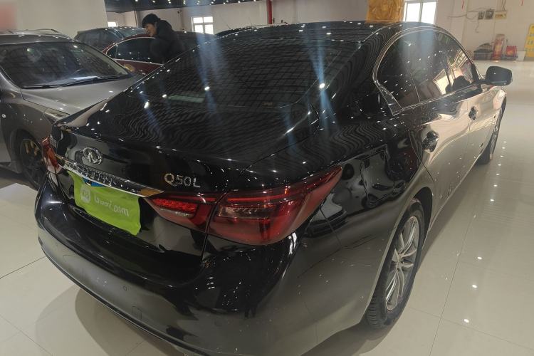 Used Infiniti Q50L 2018 2.0T Comfort Edition China VI Standard Rear Right 45 Deg
