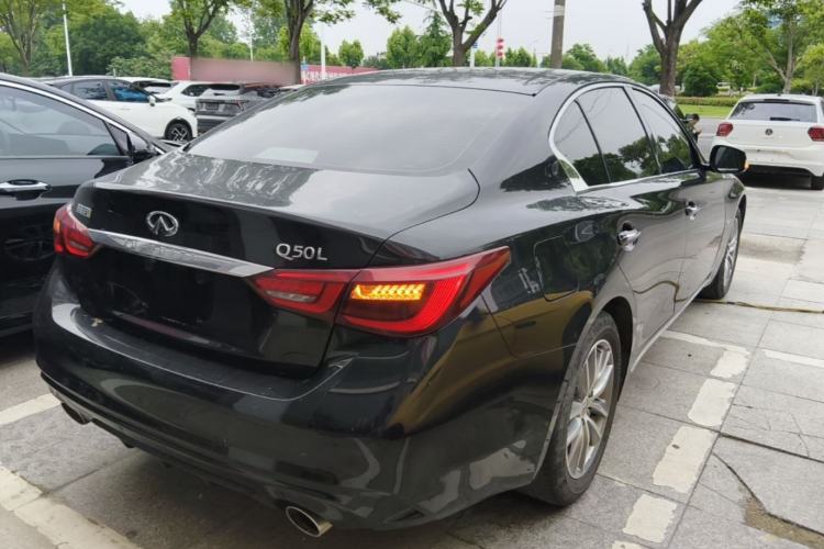 Used Infiniti Q50L 2018 2.0T Comfort Edition China VI Standard Rear Right 45 Deg