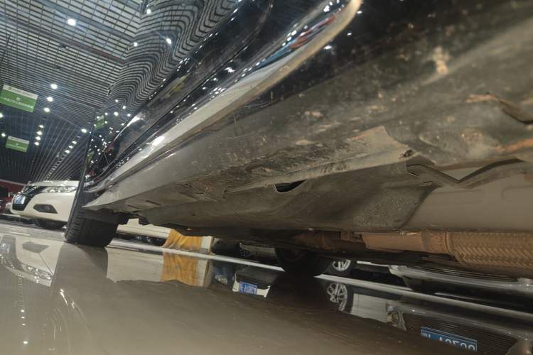 Used Infiniti Q50L 2018 2.0T Comfort Edition China VI Standard Right Side Sill