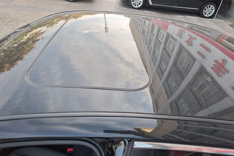 Used Infiniti Q50L 2018 2.0T Comfort Edition China VI Standard Roof