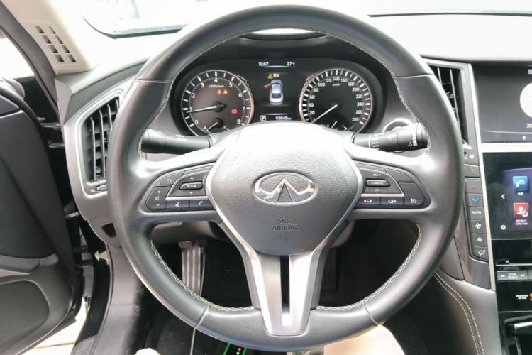 Used Infiniti Q50L 2018 2.0T Comfort Edition China VI Standard Steering Wheel