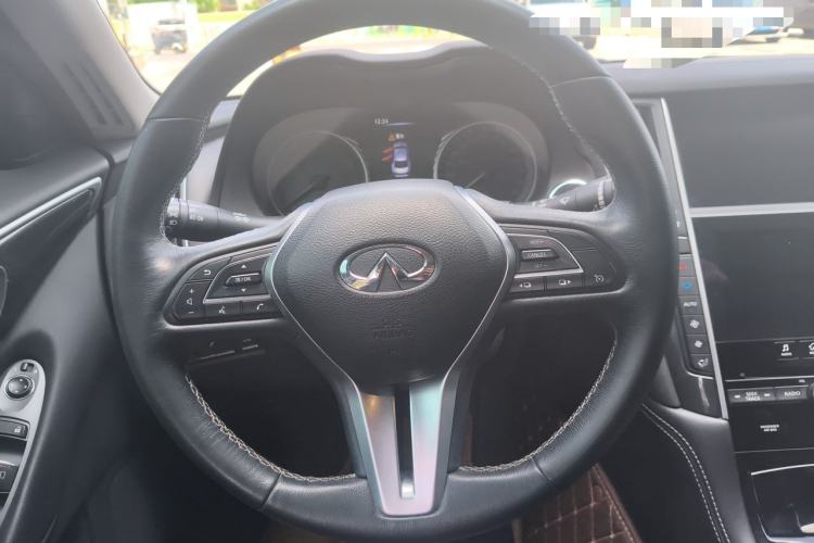 Used Infiniti Q50L 2018 2.0T Comfort Edition China VI Standard Steering Wheel