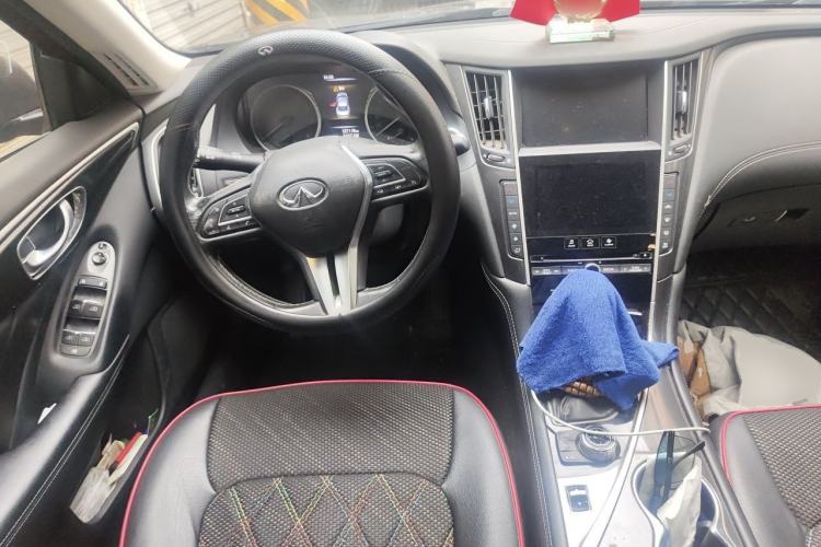Used Infiniti Q50L 2018 2.0T Comfort Edition China VI Standard Steering Wheel