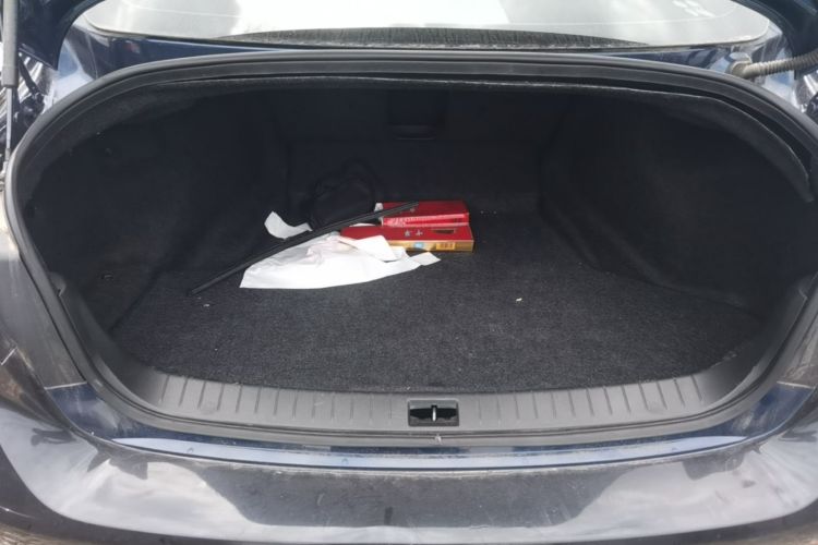 Used Infiniti Q50L 2018 2.0T Enjoyment Version China V Standard Trunk