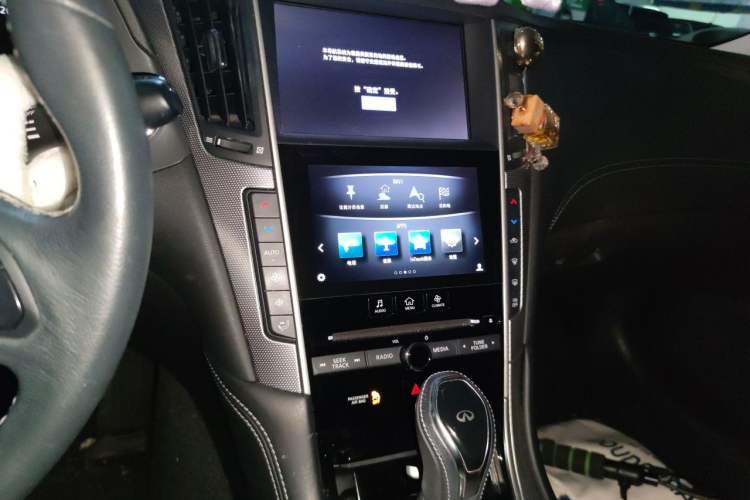 Used Infiniti Q50L 2018 2.0T Enjoyment Version China V Standard Audio And AC Panel