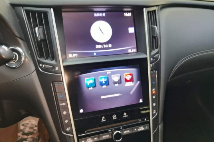 Used Infiniti Q50L 2018 2.0T Comfort Edition China V Standard Audio And AC Panel