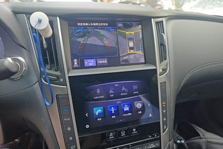 Used Infiniti Q50L 2018 2.0T Enjoyment Version China VI Standard Audio And AC Panel