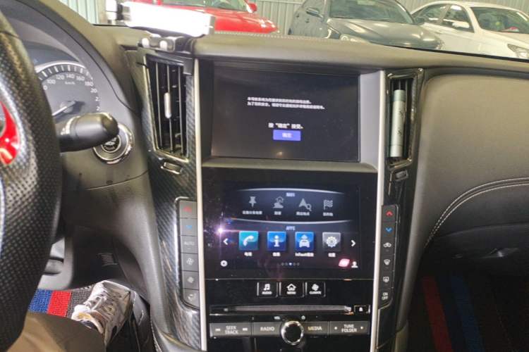 Used Infiniti Q50L 2018 2.0T Enjoyment Version China V Standard Audio And AC Panel