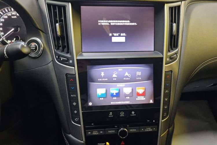 Used Infiniti Q50L 2018 2.0T Enjoyment Version China VI Standard Audio And AC Panel