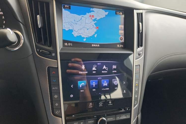 Used Infiniti Q50L 2018 2.0T Enjoyment Version China VI Standard Audio And AC Panel