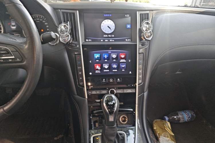 Used Infiniti Q50L 2018 2.0T Comfort Edition China VI Standard Audio And AC Panel