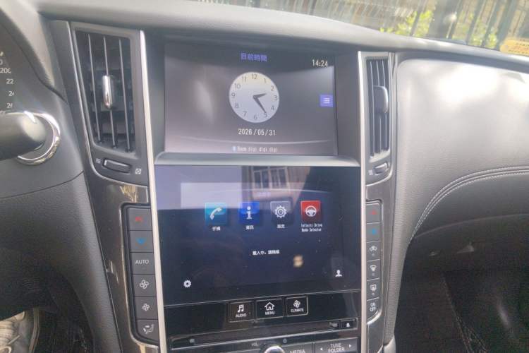 Used Infiniti Q50L 2018 2.0T Enjoyment Version China V Standard Audio And AC Panel