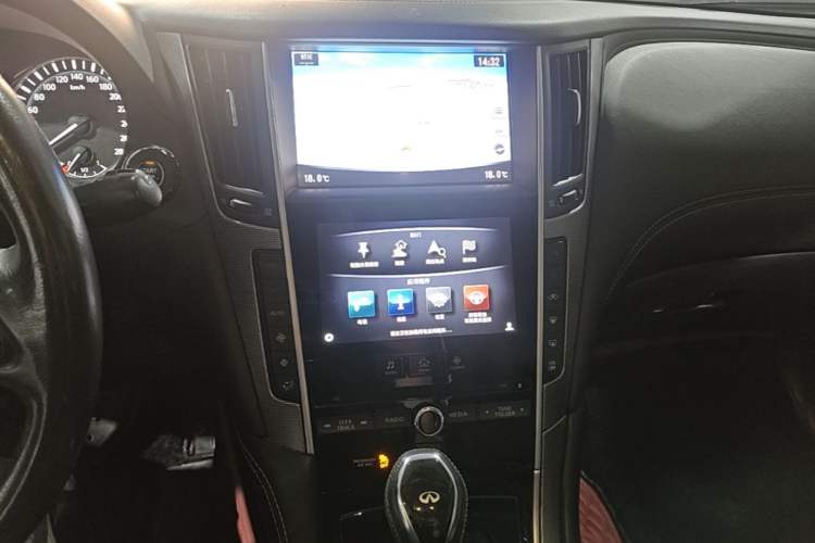 Used Infiniti Q50L 2018 2.0T Enjoyment Edition China V standard Audio And AC Panel