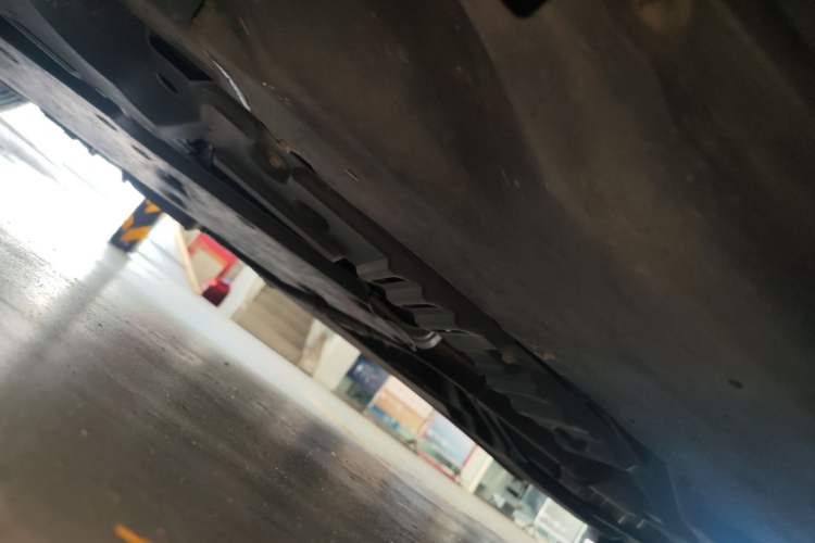 Used Infiniti Q50L 2018 2.0T Enjoyment Version China VI Standard Chassis Front Left