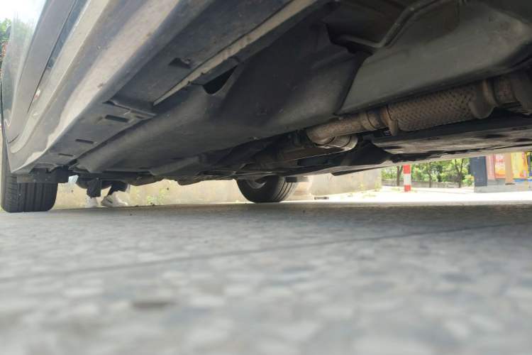 Used Infiniti Q50L 2018 2.0T Comfort Edition China VI Standard Chassis Front Right