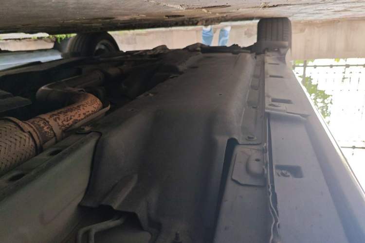 Used Infiniti Q50L 2018 2.0T Enjoyment Version China V Standard Chassis Front Right