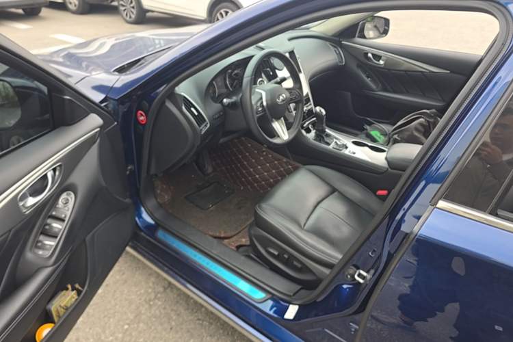 Used Infiniti Q50L 2018 2.0T Enjoyment Version China V Standard Driver Seat