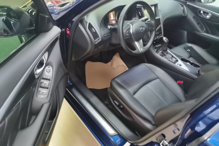 Used Infiniti Q50L 2018 2.0T Comfort Edition China V Standard Driver Seat