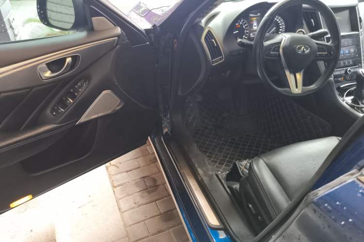 Used Infiniti Q50L 2018 2.0T Enjoyment Version China V Standard Driver Seat