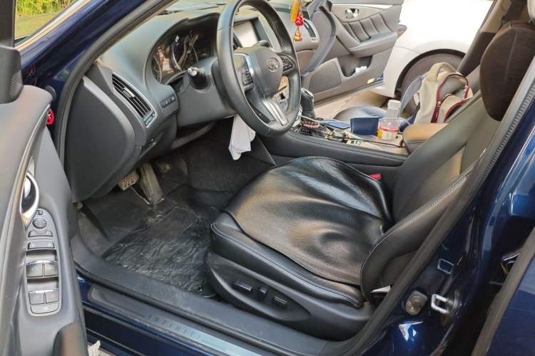 Used Infiniti Q50L 2018 2.0T Enjoyment Version China V Standard Driver Seat