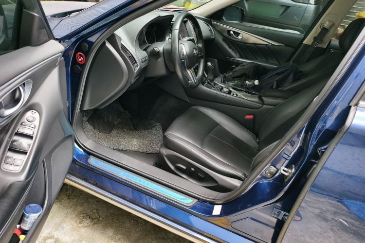 Used Infiniti Q50L 2018 2.0T Enjoyment Version China VI Standard Driver Seat