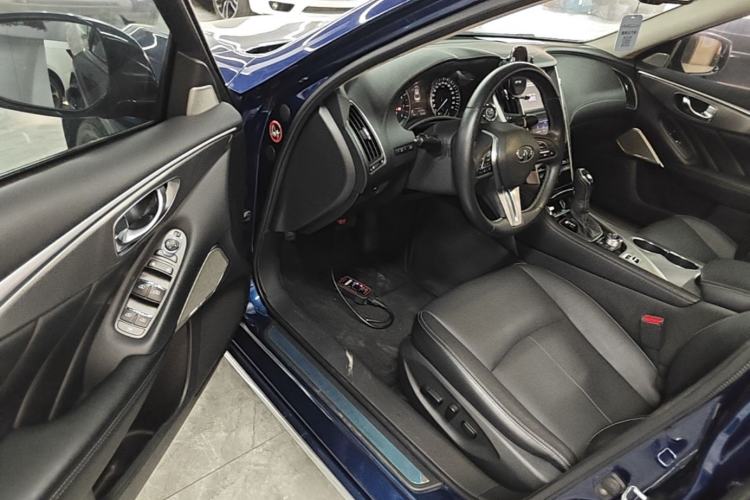 Used Infiniti Q50L 2018 2.0T Enjoyment Version China VI Standard Driver Seat