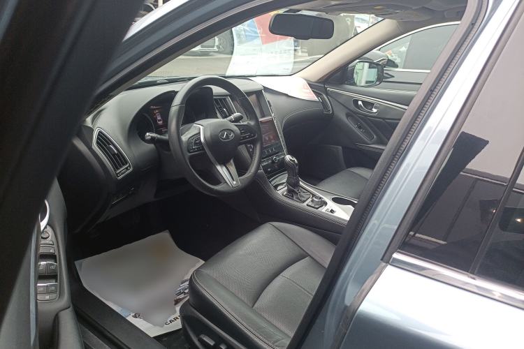 Used Infiniti Q50L 2018 2.0T Enjoyment Version China V Standard Driver Seat