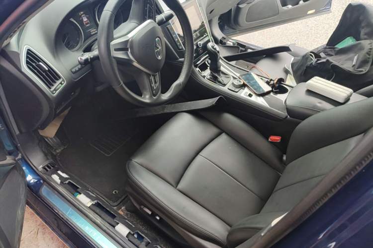 Used Infiniti Q50L 2018 2.0T Comfort Edition China VI Standard Driver Seat
