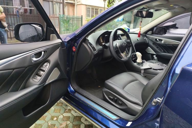 Used Infiniti Q50L 2018 2.0T Enjoyment Version China VI Standard Driver Seat