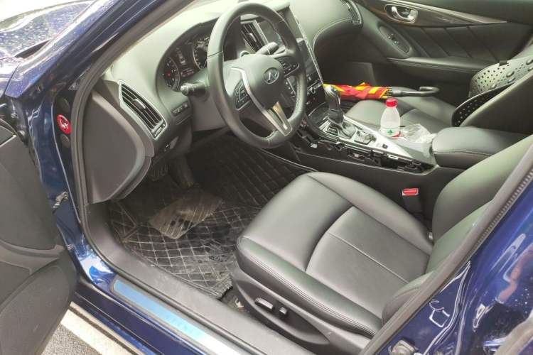Used Infiniti Q50L 2018 2.0T Comfort Edition China VI Standard Driver Seat