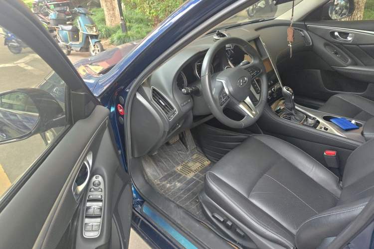 Used Infiniti Q50L 2018 2.0T Enjoyment Version China V Standard Driver Seat
