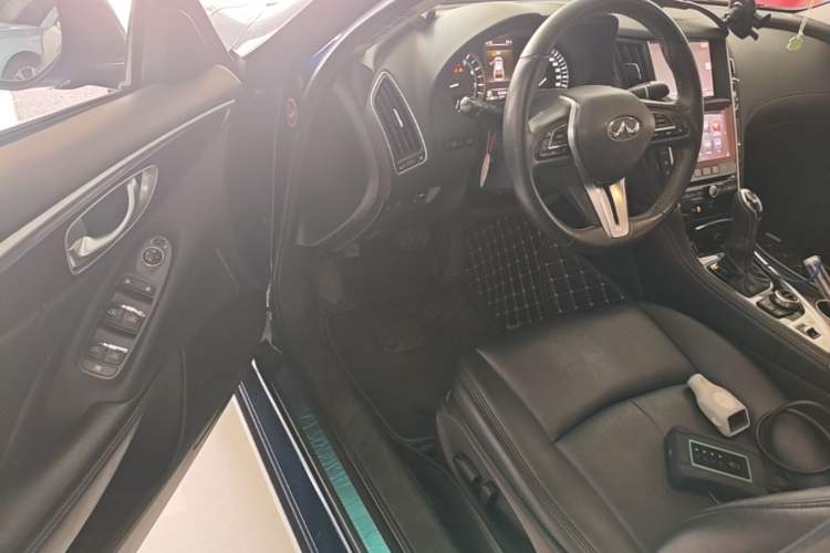 Used Infiniti Q50L 2018 2.0T Comfort Edition China V Standard Driver Seat