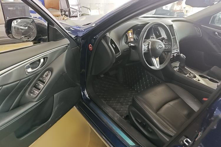 Used Infiniti Q50L 2018 2.0T Enjoyment Version China VI Standard Driver Seat
